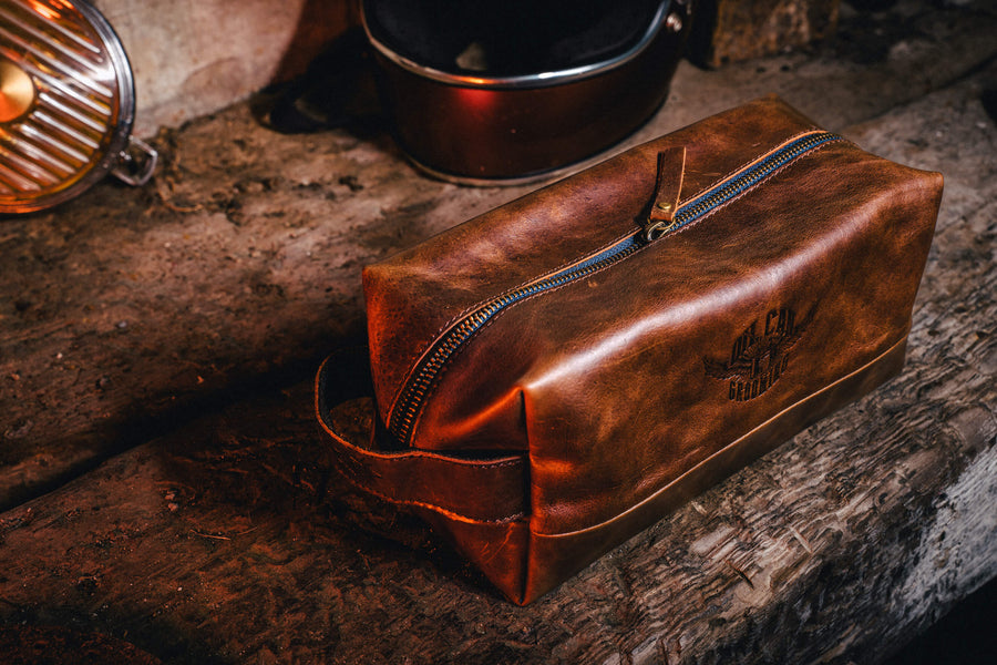 OIL CAN X DUKE & SONS WASH BAG + PRODUCTS